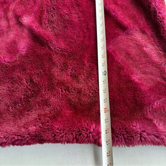 Anthropologie Aleksi Faux Fur Throw Blanket Burgundy Red - Picture 7 of 9